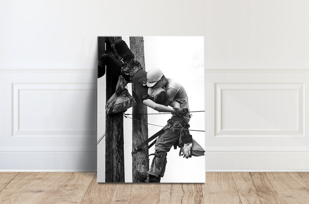 The Kiss Of Life Black & White Modern Wall Art Canvas Home Decor