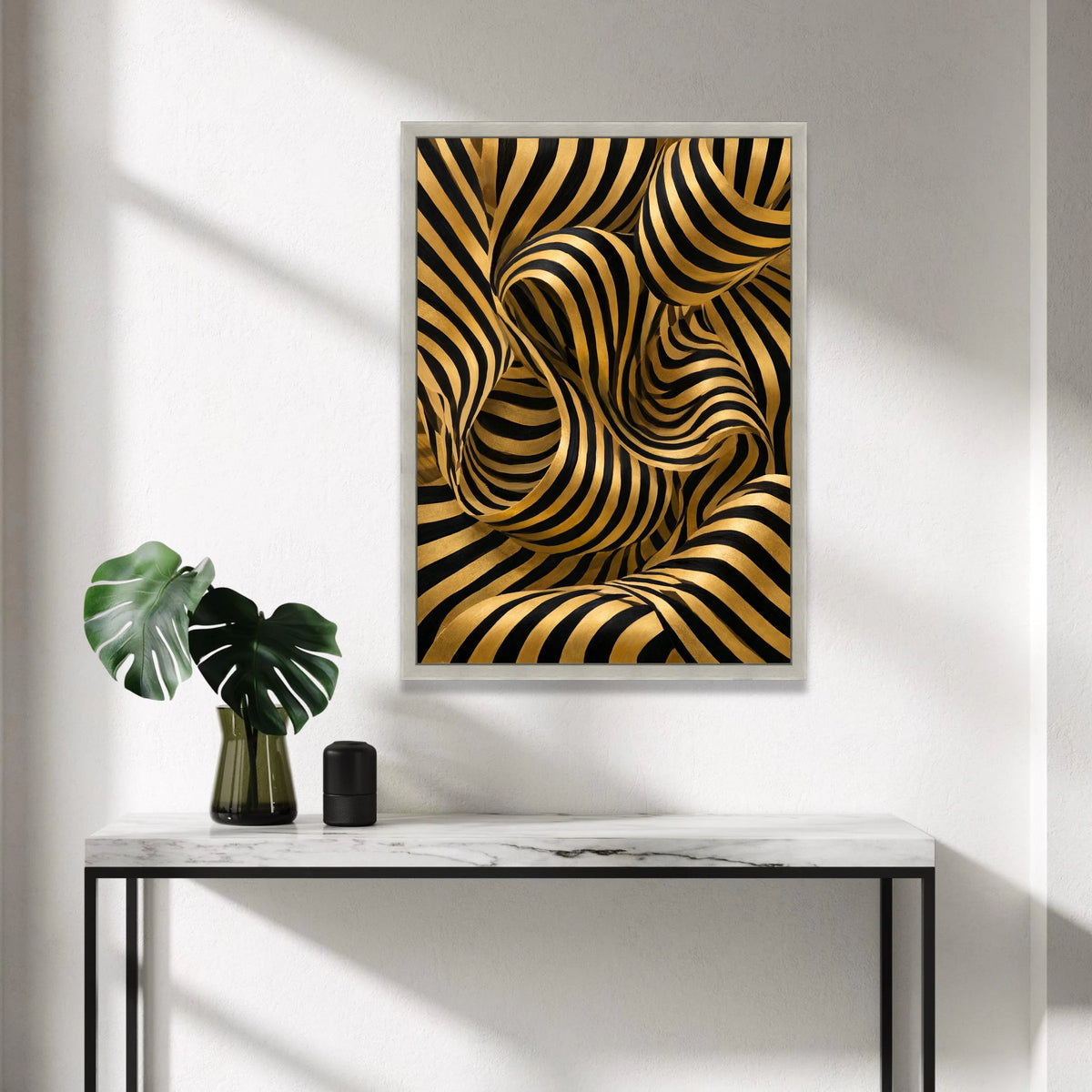 Dynamic Black and Gold Stripes Canvas, Abstract Flowing Pattern Wall Art, Modern Geometric Canvas, Contemporary Home Canvas Print Art